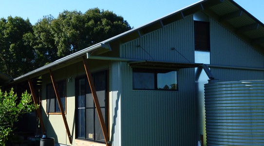 Treby Build - The Creek Ecohouse
